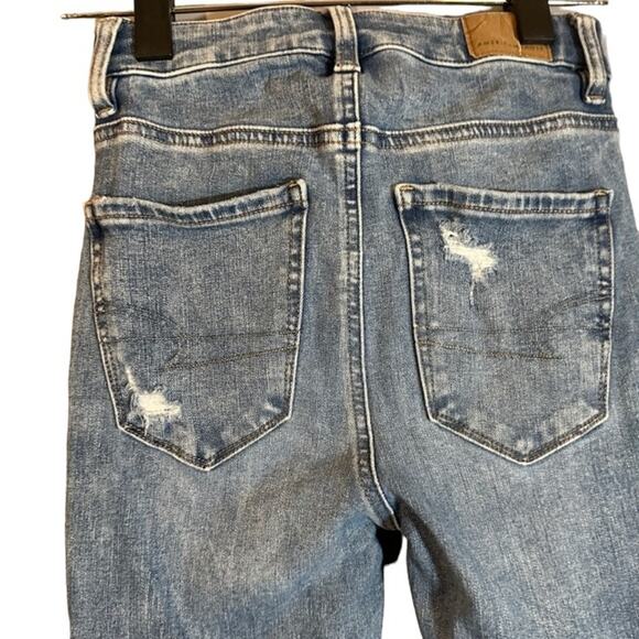 American Eagle Blue Distressed Shark Bite Fringe Classic Denim Jeans Women Sz 0R - Picture 9 of 11